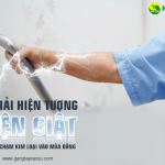 Lý giải hiện tượng “điện giật” khi tay chạm kim loại vào mùa đông